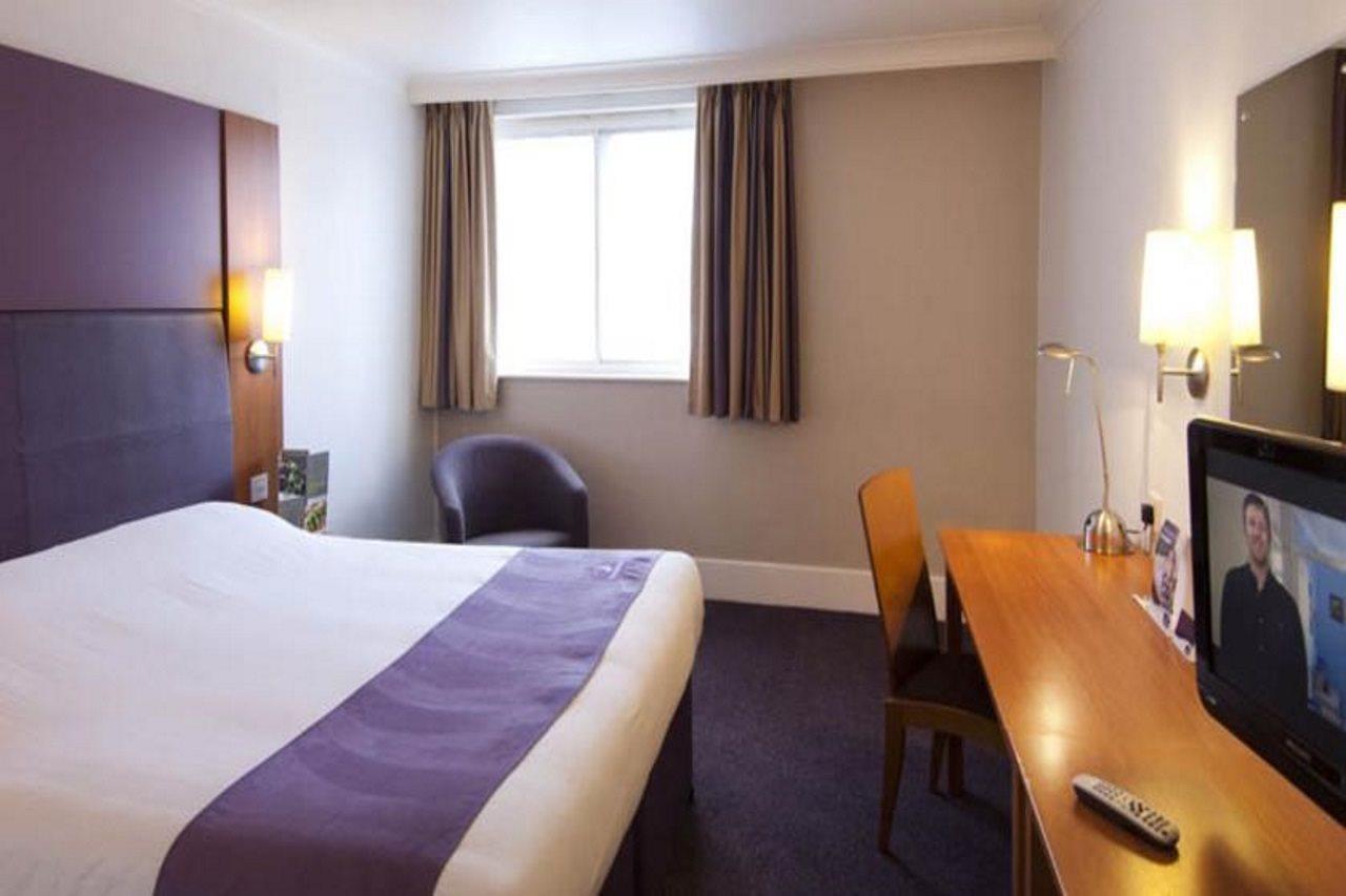 Premier Inn Worcester Exterior photo